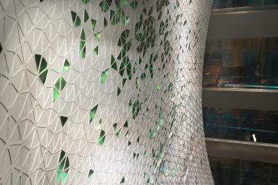 Cladding of the atrium in the department store on Boulevard Haussmann, housing the new Printemps Homme