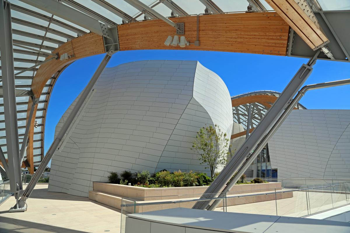 Foundation Louis Vuitton Museum, Fondation Louis Vuitton, Sadev  Architectural Glass Systems, Poltrona Frau Group Contract