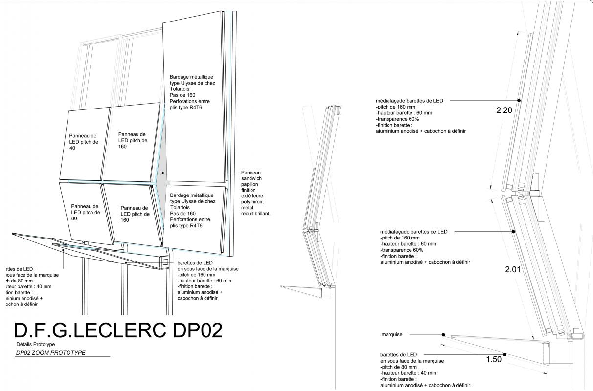 La façade est une double peau composé d'une façade vitrée couvert de panneau LED permettant un affichage dynamique.