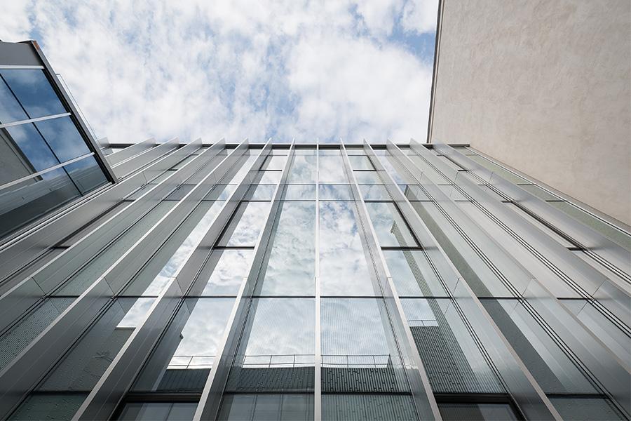 Façade sur cour 141, boulevard haussmann
